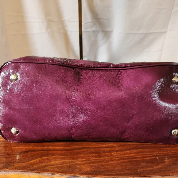 Spotless deep plum "Nora" Kisslock in patent leather. - Picture 10 of 11